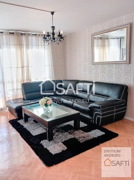 Vente appartement 4 pièces 83 m² à Clichy-sous-Bois (93390), 250 000 €