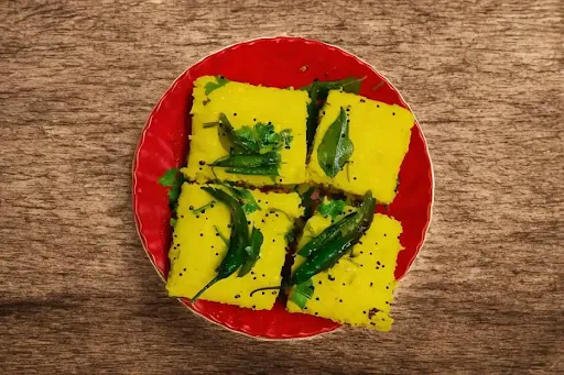 Dhokla [4 Pieces]