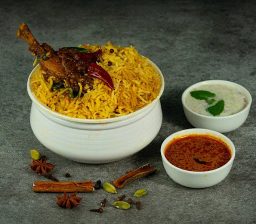 Hyderabadi Pepper Chicken Biryani