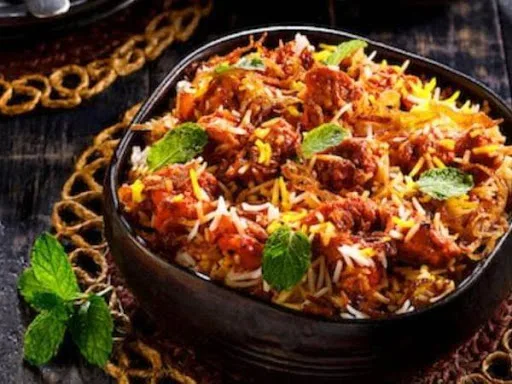 Malamaal Chicken Dum Biryani [1/2 Kg] Serves 1-2