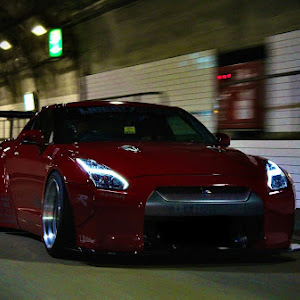 NISSAN GT-R R35