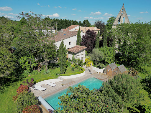 House with pool 1