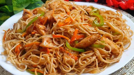 Schezwan Chicken Noodles