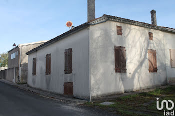 maison à Saint-Martial-de-Mirambeau (17)