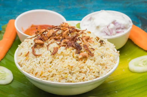 Thalassery Biryani Rice In Banana Leaf