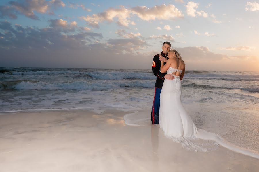 Wedding photographer Kirsten Pastijn (smileandabroad). Photo of 24 November 2022