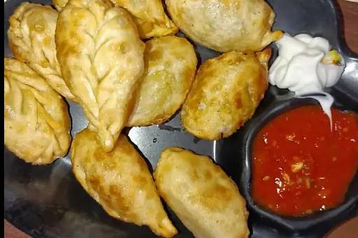 Vegetable Fried Momos [10 Pieces]