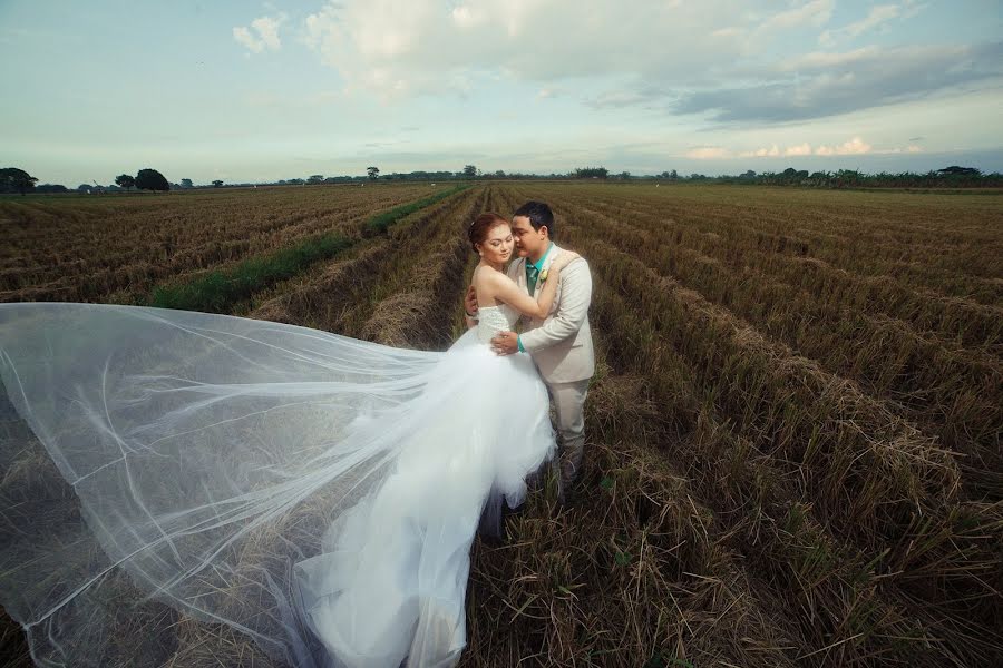 Fotografo di matrimoni Ryan Puno (ryanpunostudio). Foto del 31 gennaio 2019