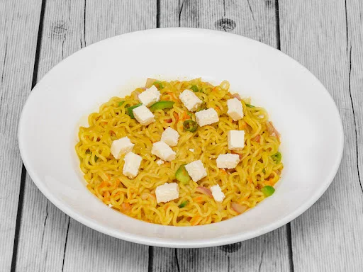 Paneer Maggi And Veggies