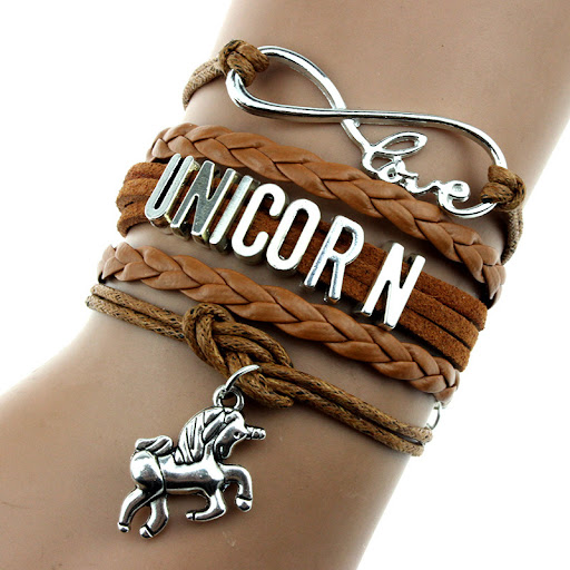 Title 5, Olifant liefde armband