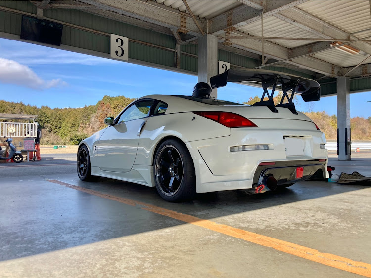 フェアレディZのサーキット・倹約・バックシャンな愛車・冬眠中に関するカスタム事例の投稿画像1枚目