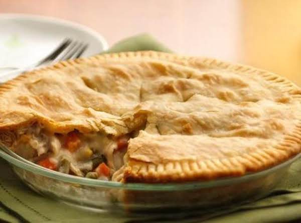 Classic chicken pot pie_image