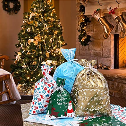 Kerstcadeau snoepzak vol heerlijke lekkernijen, perfect om cadeau te geven aan familie en vrienden.