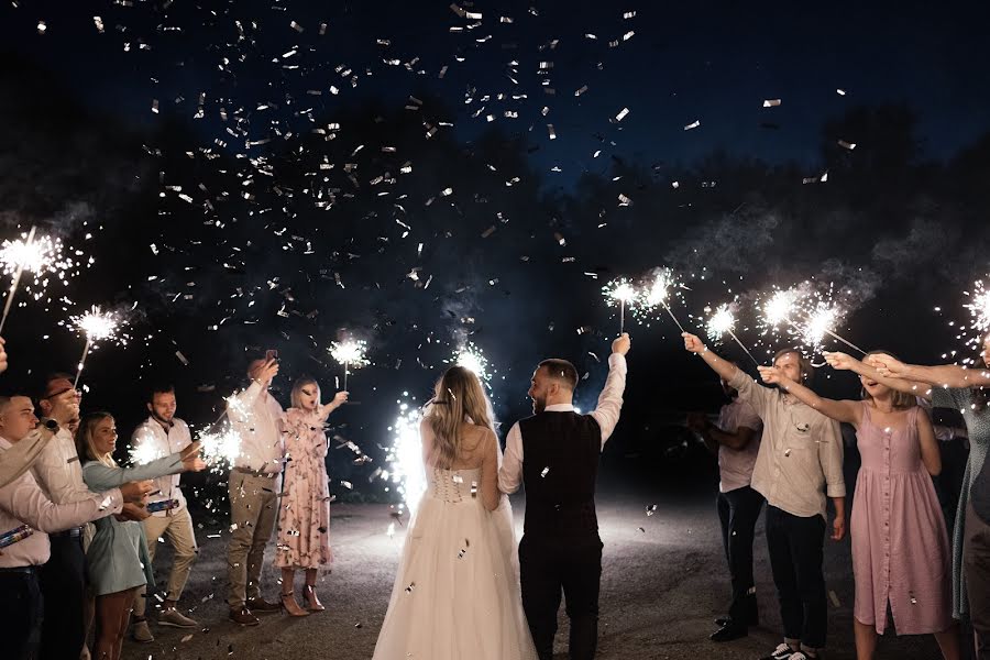 Fotógrafo de casamento Artem Mishenin (mishenin). Foto de 16 de julho 2021