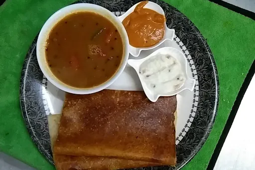 Schezwan Noodles Dosa