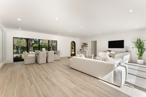 House with pool and garden 5