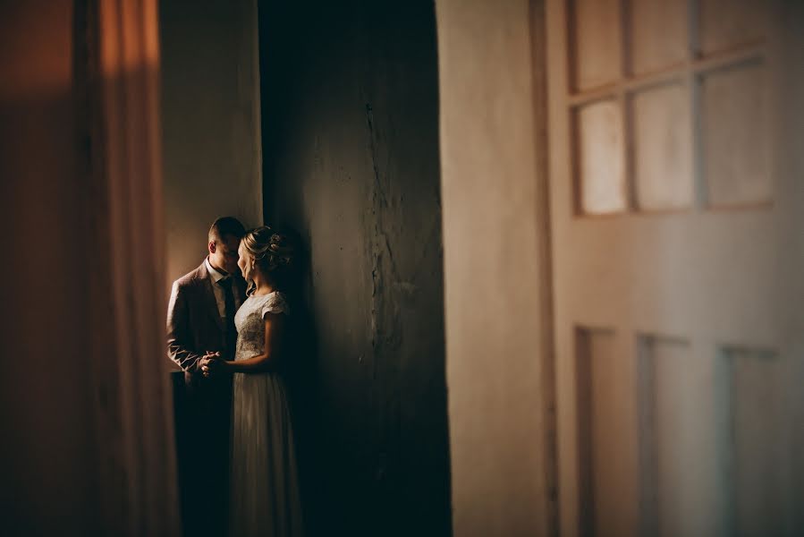 Wedding photographer Anna Mischenko (greenraychal). Photo of 23 February 2019