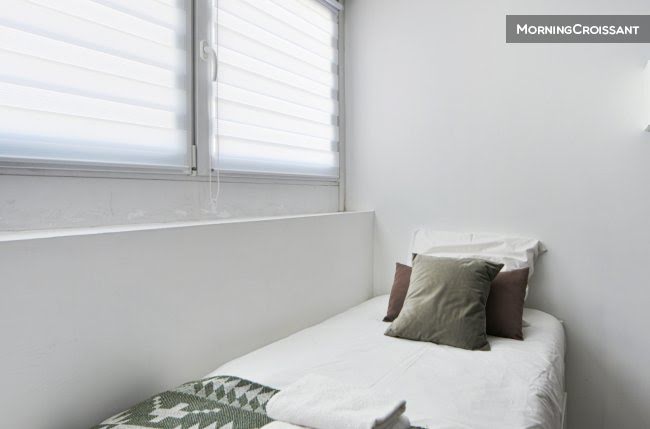 Location meublée appartement 1 pièce 12 m² à Lille (59000), 493 €