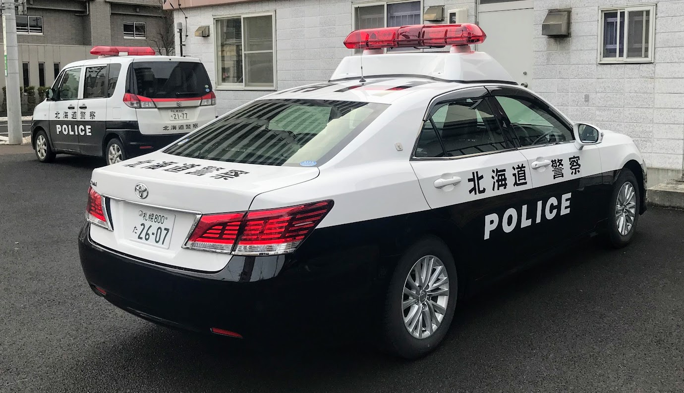 北海道警察・パトカー