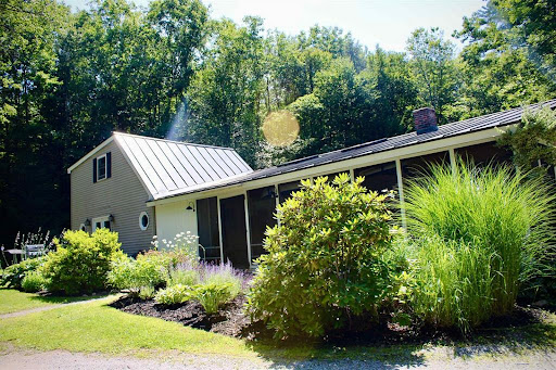 House with large green garden in this luxury house for sale in Bradford ($649,000)