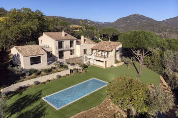 villa à Grimaud (83)