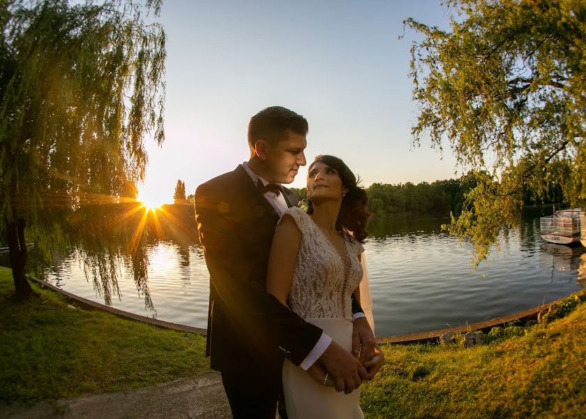 Jurufoto perkahwinan Cristian Stoica (stoica). Foto pada 25 Julai 2021