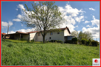 ferme à Saint-Martin-d'Estréaux (42)