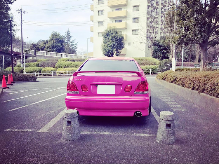 アリストのピンク・フルコンに関するカスタム事例の投稿画像2枚目