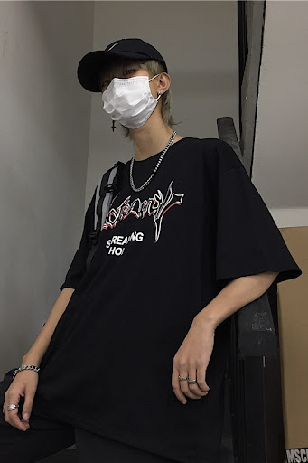 Title 5, Alphabet casual T-shirt