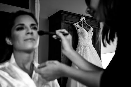 Fotografo di matrimoni Leonel Longa (leonellonga). Foto del 18 marzo 2019