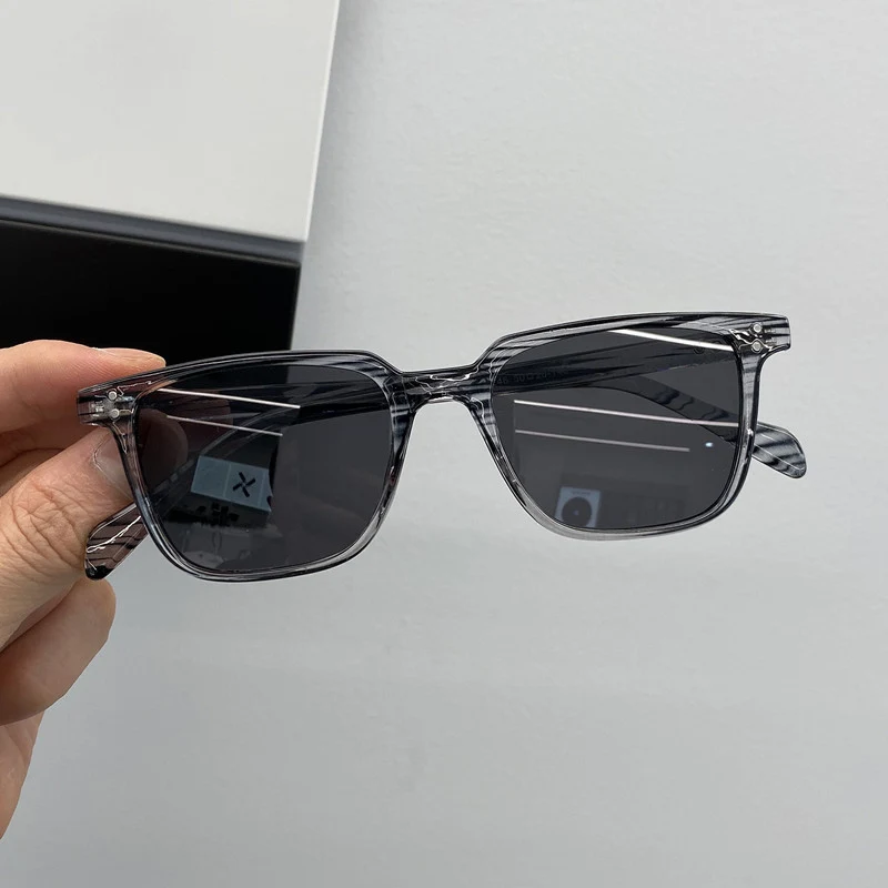 Occhiali da sole quadrati piccoli Versione coreana retrò alla moda femminile