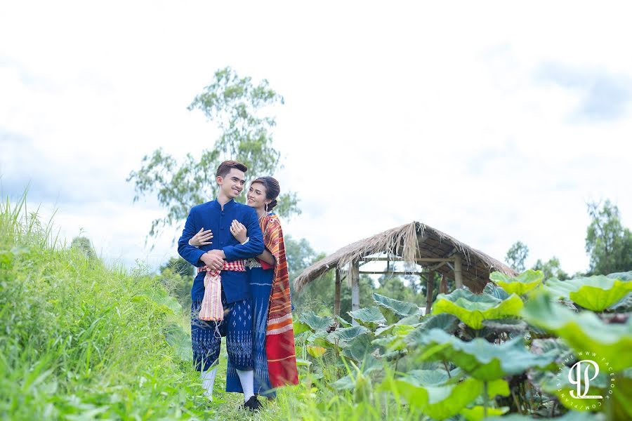 Fotografo di matrimoni Kanavit Phomarat (plantsintime). Foto del 8 settembre 2020