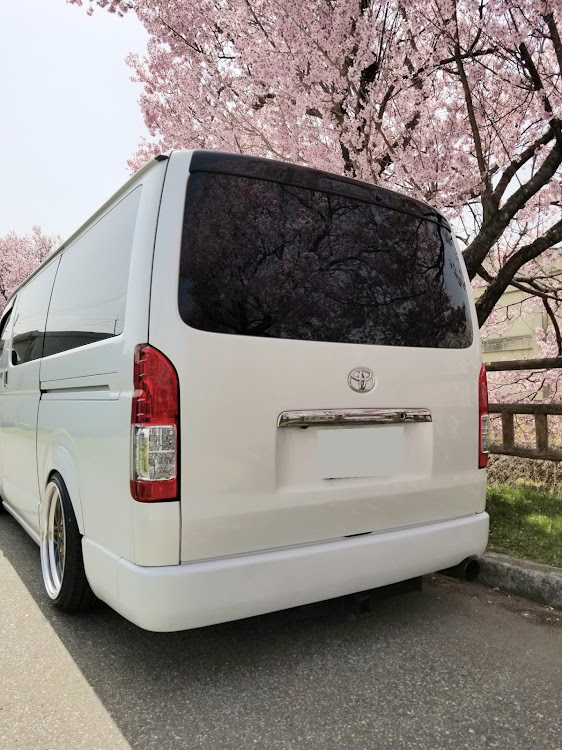 ハイエースバンの桜と愛車・桜とコラボ・桜・花見に関するカスタム事例の投稿画像2枚目