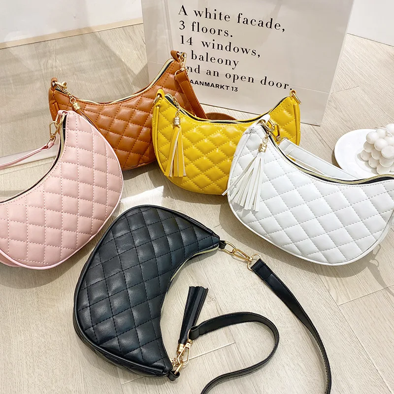 Title 7, Dames One Shoulder Diamant Okseltas, een elegan...
