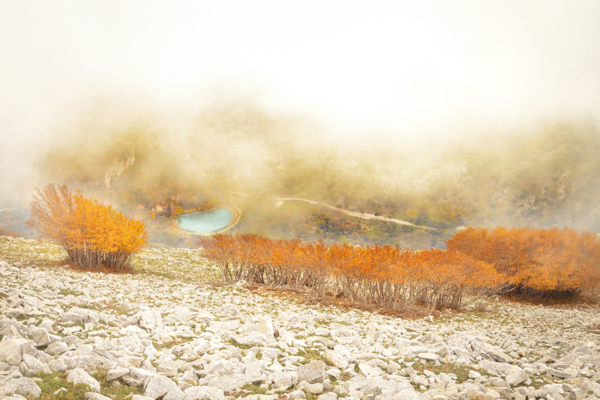 Il lago segreto nell'atmosfera autunnale di G_Vilardo