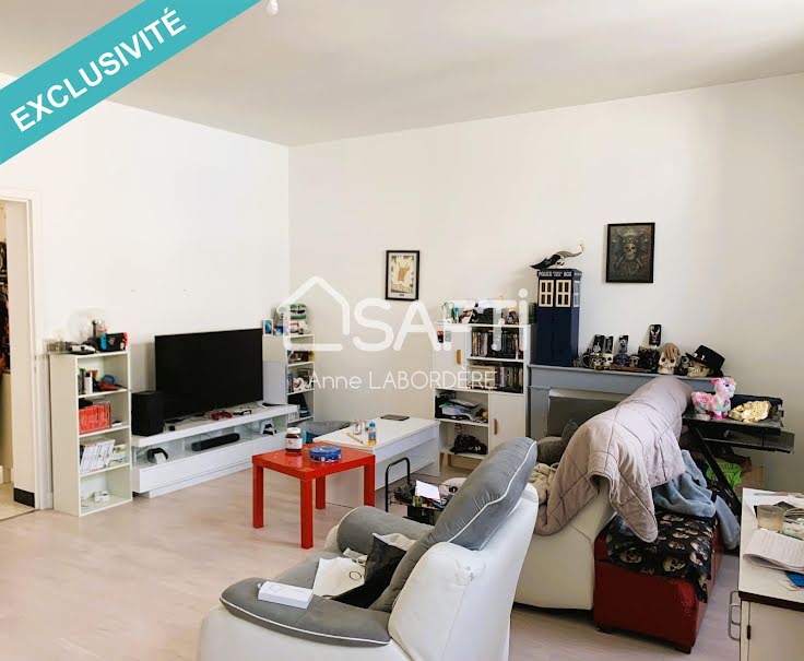 Vente appartement 4 pièces 82 m² à Brizambourg (17770), 105 000 €