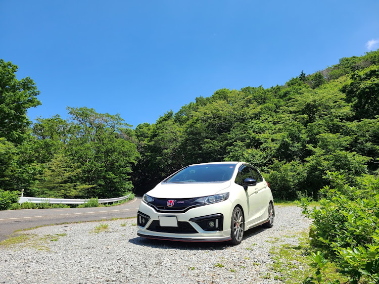 フィットの梅雨の晴れ間・大山・FIT RS・GK5・ドライブに関するカスタム事例の投稿画像1枚目
