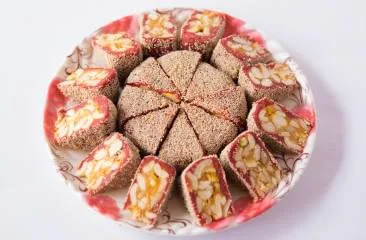 Anjeer Cake