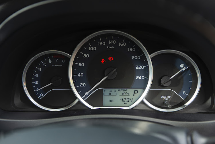 Analogue instrument cluster is simple and easy to read.