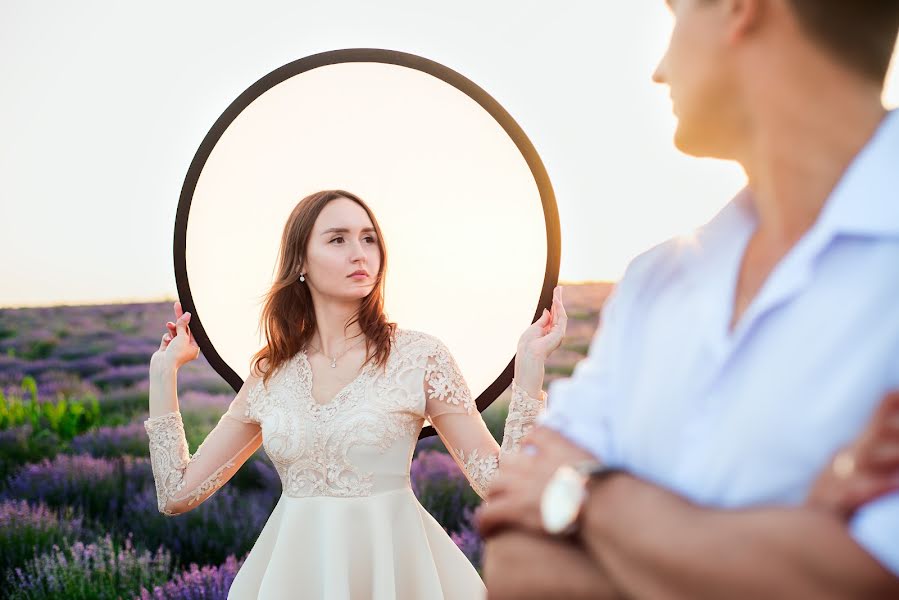 Wedding photographer Maksim Aksenov (aksenovmaksim). Photo of 6 April 2020