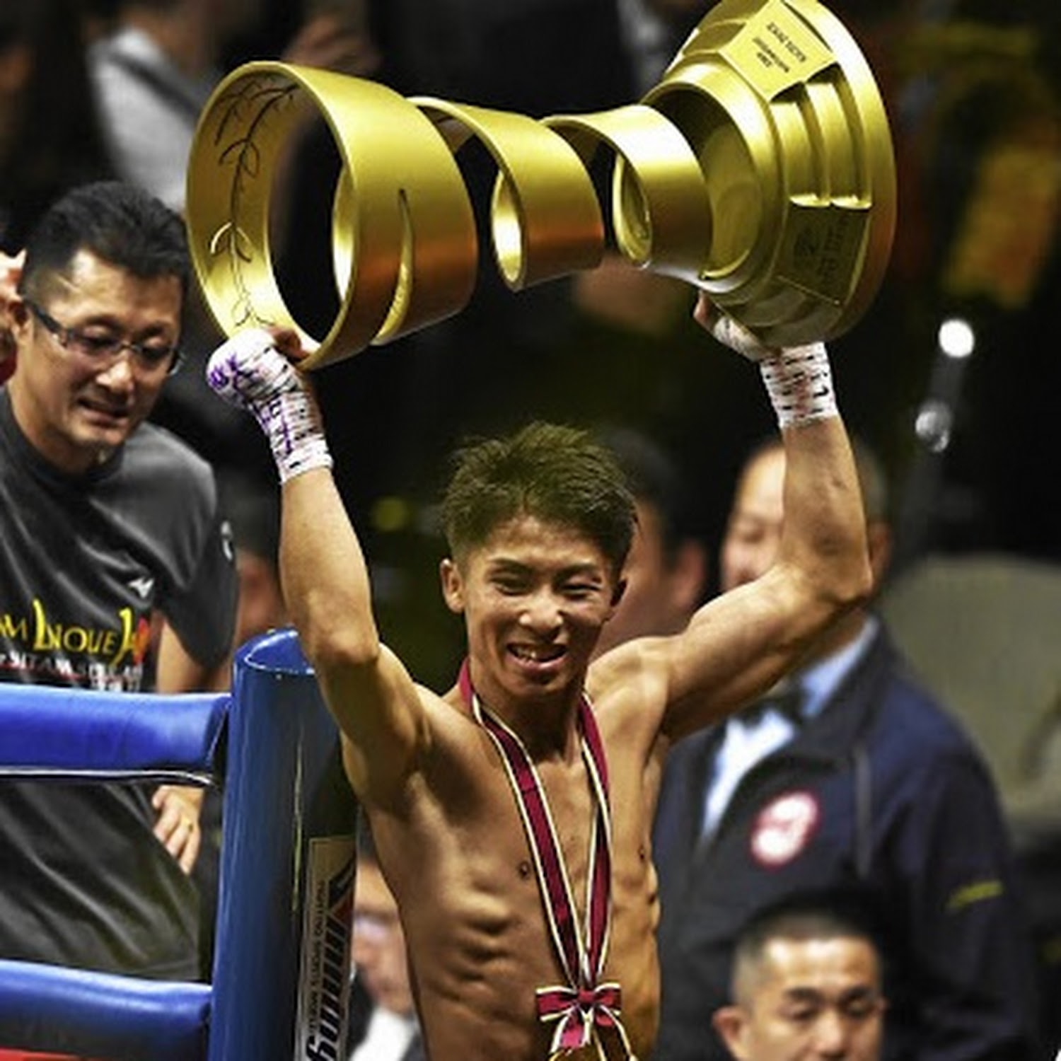 Naoya Inoue Outfoxes Nonito Donaire