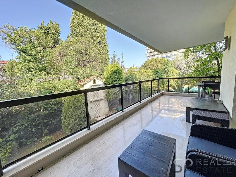 Vente appartement  99 m² à Cannes (06400), 710 000 €