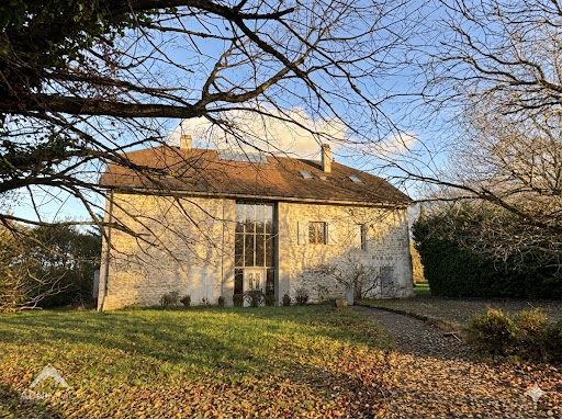 Maison avec terrasse 1