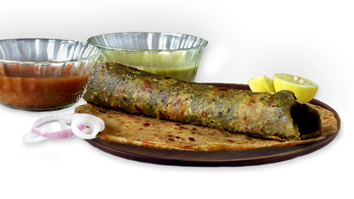 Butter And Cheese Methi Paratha