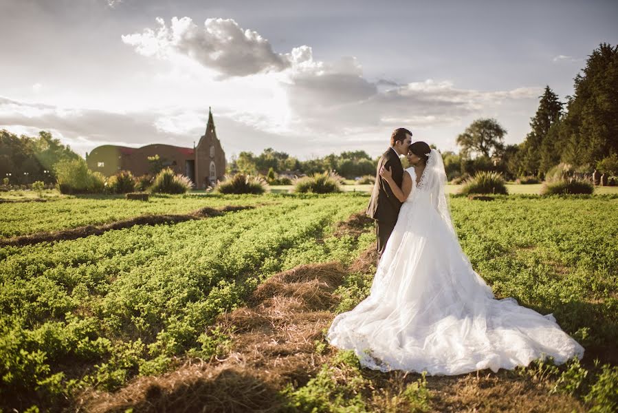 Fotografo di matrimoni Salvador Torres (salvadortorres). Foto del 1 agosto 2017