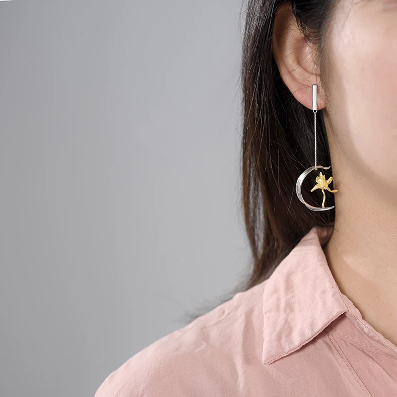Unieke S925 dames oorbellen met bloemdesign Half Flower-de-Luce, literair en natuurlijk, datapakket.