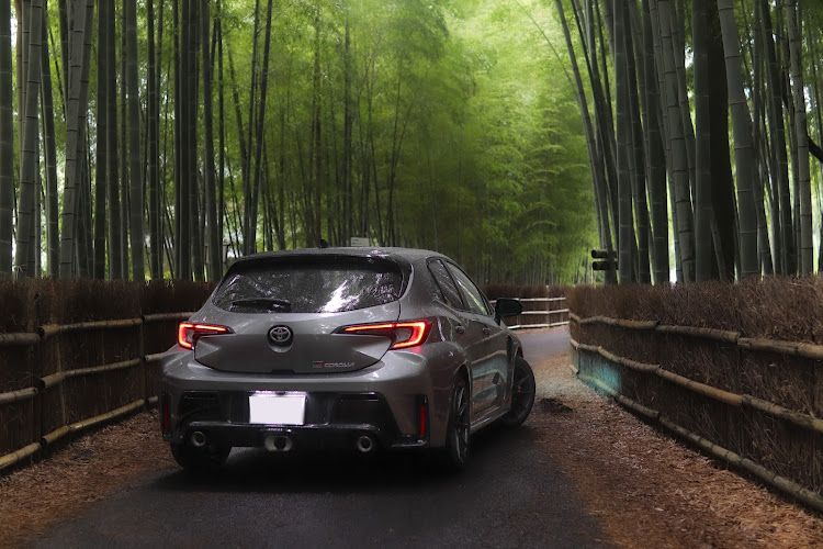 GRカローラのずぶ濡れの愛車・梅雨・#車・カローラ・GRカローラに関するカスタム事例の投稿画像2枚目