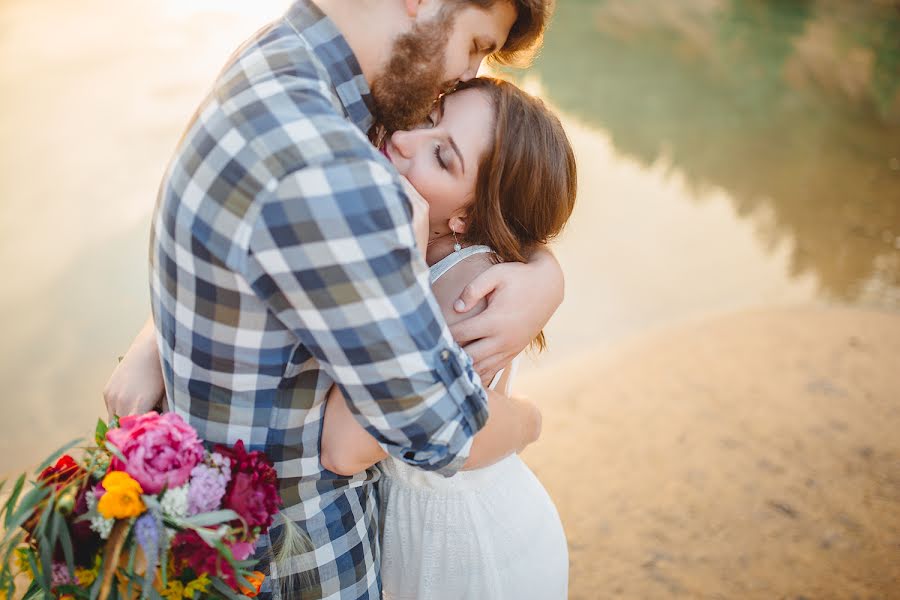 Fotógrafo de casamento Aleksandra Veselova (veslove). Foto de 27 de fevereiro 2017