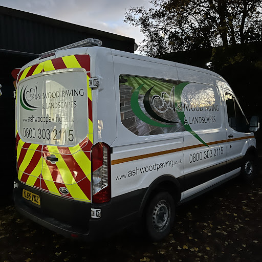 Ashwood Paving & Landscapes Logo