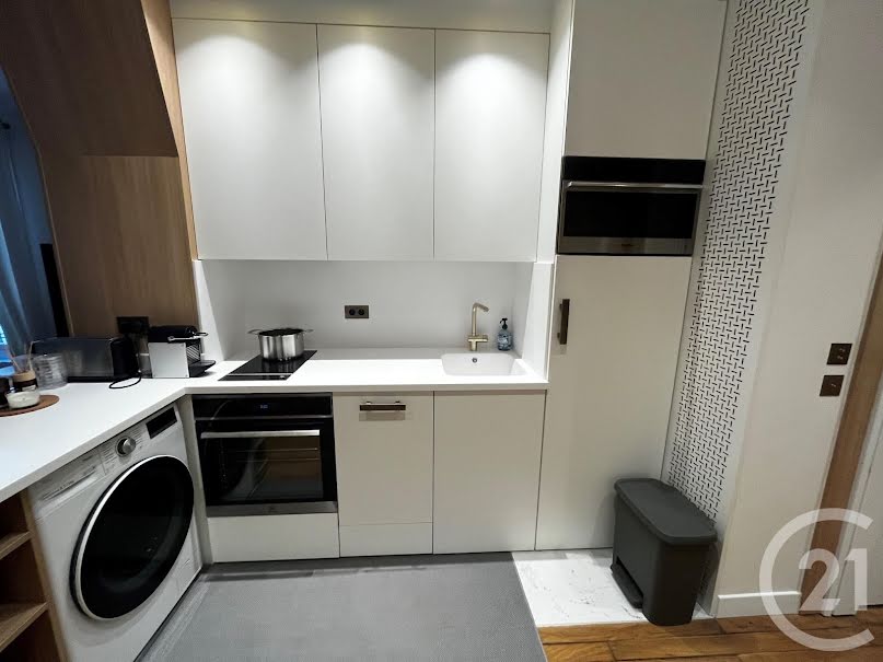 Location meublée appartement 3 pièces 47.22 m² à Paris 7ème (75007), 2 650 €